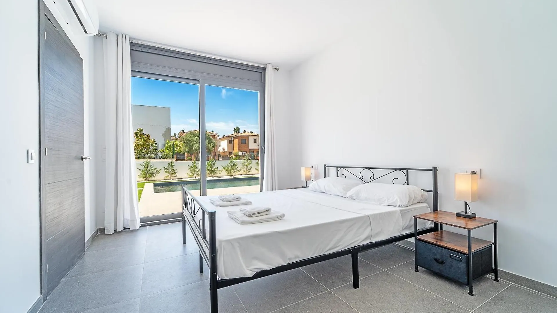 Welcs Villa 167 Emp Con Piscina Privada Empuriabrava